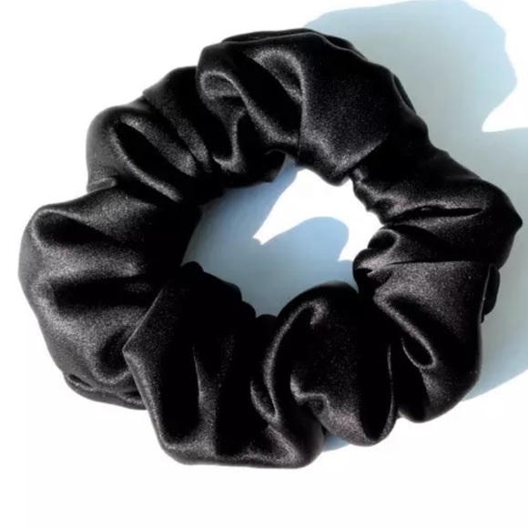 Silk hair scrunchie tie mulberry silk pink black shiny metallic hair pony tail - Picture 3 of 12